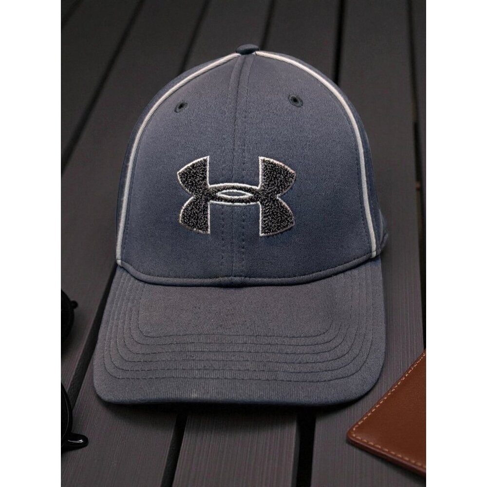 Under Armour Mens HeatGear Adjustable Cap Blue Grey With Embroidered Logo